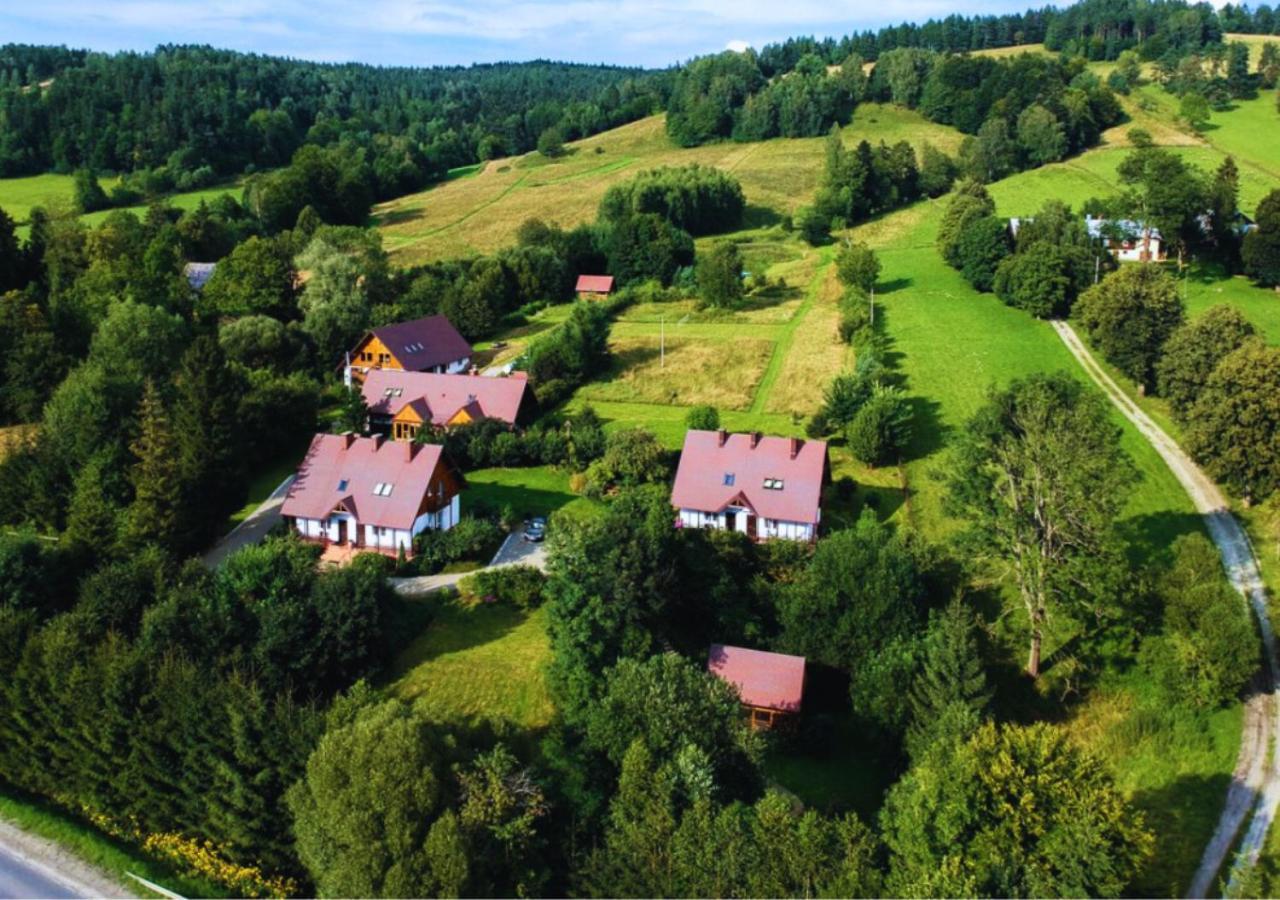 Rezydencja Bukowy Dwór Comuna de Czarna Exterior foto
