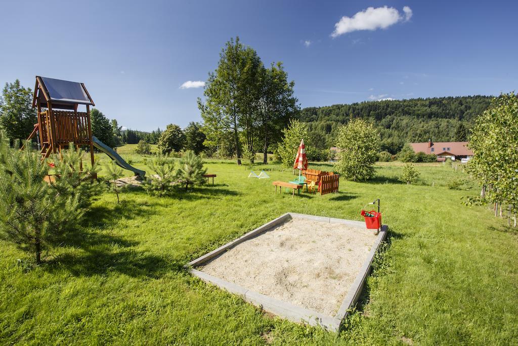 Rezydencja Bukowy Dwór Comuna de Czarna Exterior foto
